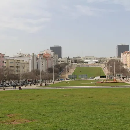 Apartamento Junto à Fonte Luminosa Lisboa